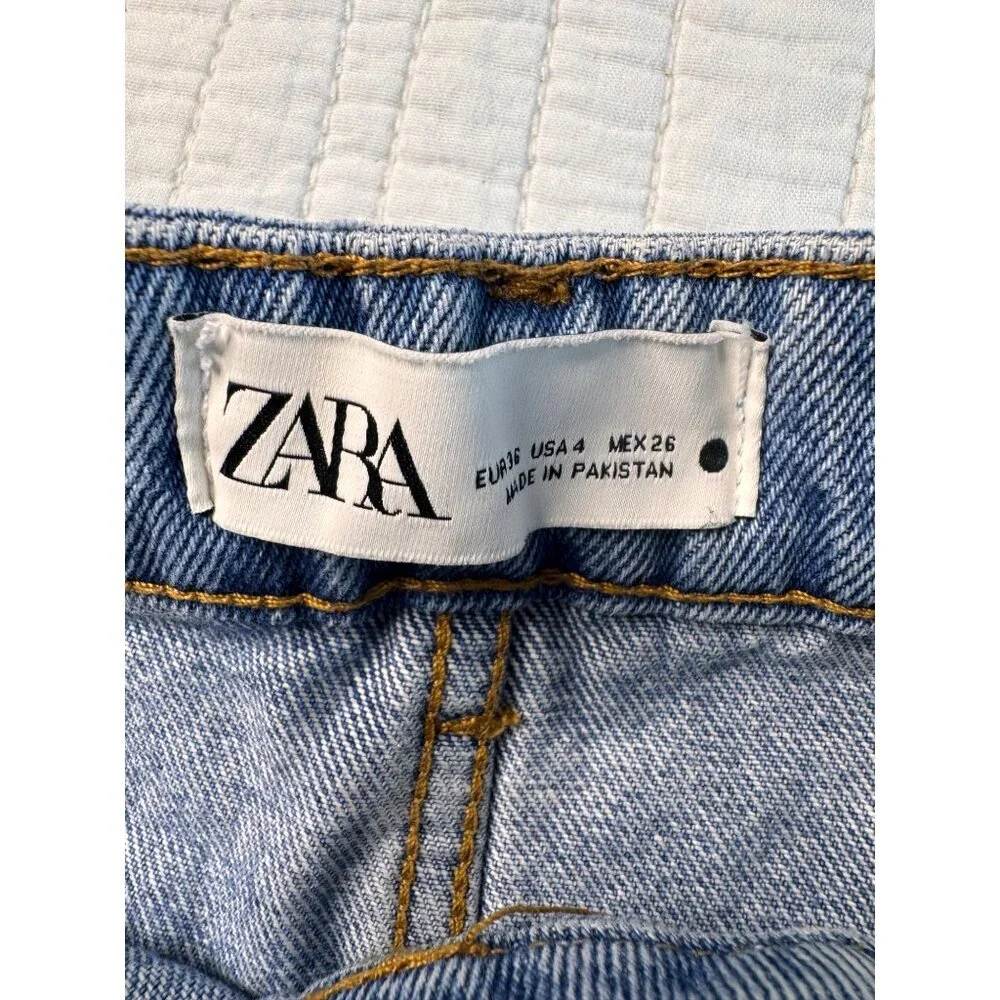 Zara Womens Distressed Straight-Leg Light Wash Denim Jeans SZ 4 Raw Hem - Picture 6 of 9